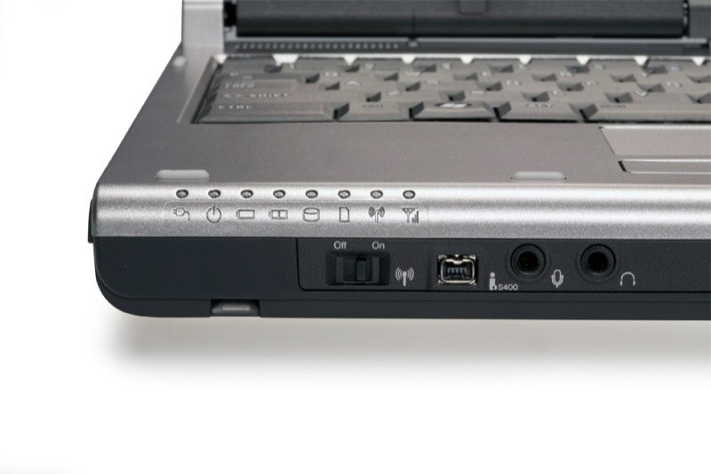 Illustration for article titled Toshiba Portege M700 Tablet Has Touchable Screen, LED Backlighting